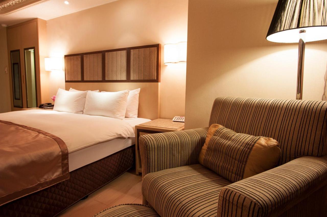 Taipei Charming City Hotel Esterno foto